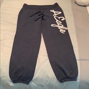 American Eagle jogging pants